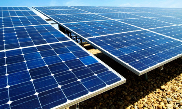 Как слънчевите батерии могат да спасят нашата планета