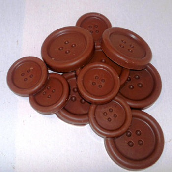 Сладки шоколадови копчета