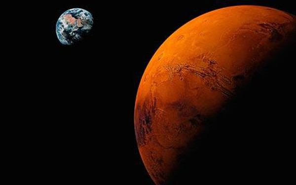 Защо Марс е червен?