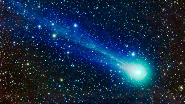 За пръв и последен път красива комета ни приветства за Нова година