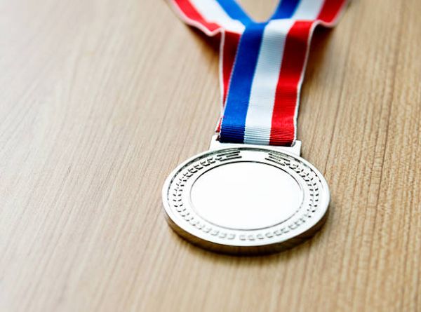 Осмокласник от Шумен спечели сребърен медал на Първата европейска младежка олимпиада по информатика