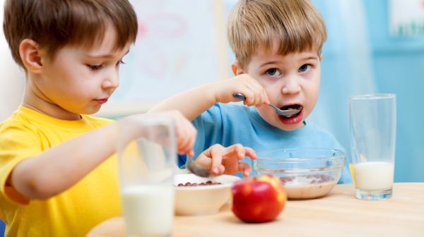 5 вкусни и хранителни закуски за заети родители