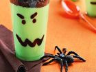 Вкусно чудовище в чашка си направи и Хелоуин посрещни!