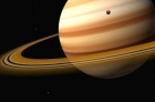 Знаете ли, че Сатурн всъщност има 82 луни?