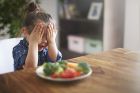 8 съвета, които ще ви помогнат да накарате детето да яде повече плодове и зеленчуци, без да усети, че го карате