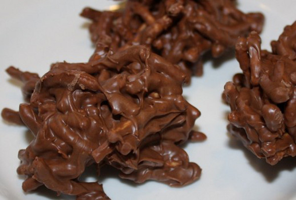 Шоколадови бонбони от макарони