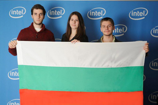 Български ученици постигнаха огромен успех в престижно състезание за наука и инженерство