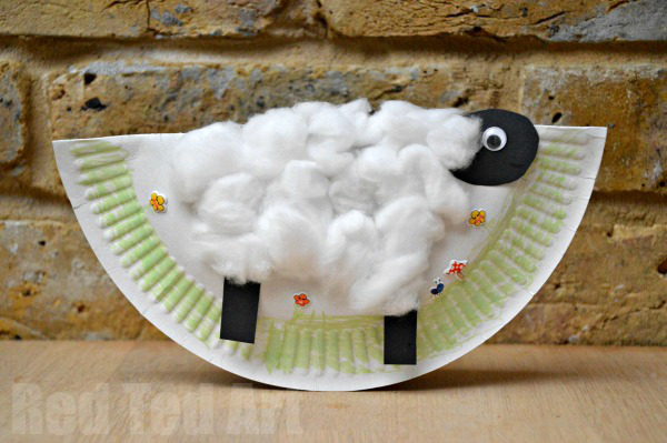 Мила овчица от хартиена чиния