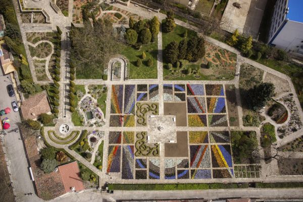 Дворецът и Ботаническата градина в Балчик: вълшебно късче от природата