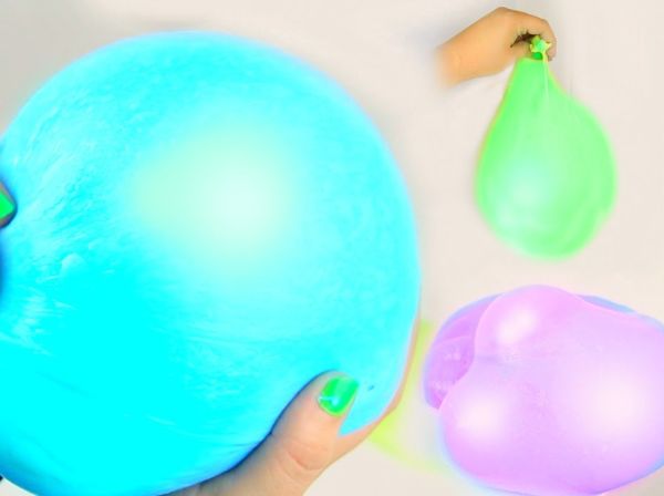 Всеки е играл със слайм, но правили ли сте слайм балони!