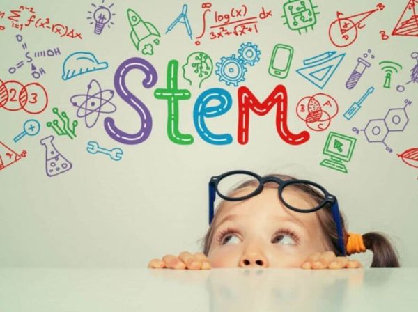 ОУ „Стефан Караджа“ е първото основно училище в Добрич със STEM кабинет