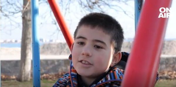 7-годишният Георги Илиев дари всичките си спестени пари от Коледа на болницата в Бургас