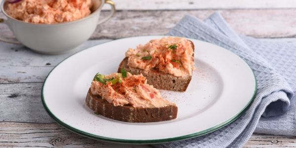 Бърза закуска – сандвичи със сирене „Липтауер“