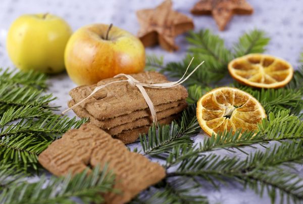 Ябълки + Карамел = Най-вкусните бисквитки за новогодишната нощ! Ябълки + Карамел = Най-вкусните бисквитки за новогодишната нощ!