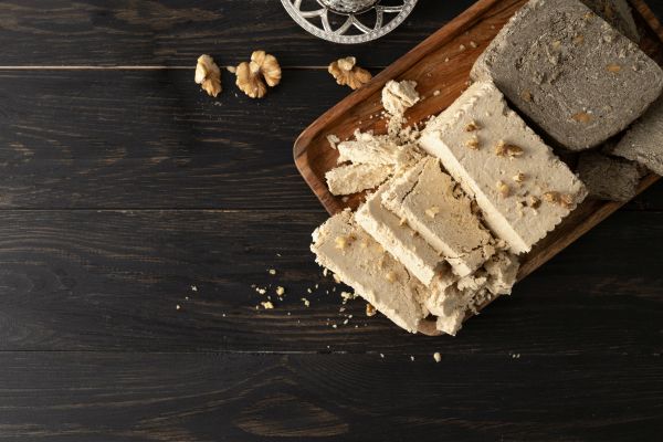 Сирни Заговезни – празникът на прошката, вкусната халва и прескачането на огън