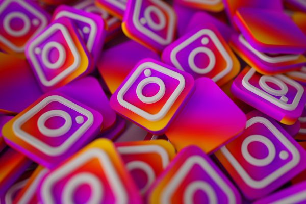 Instagram с важна стъпка за безопасността: родителите ще получават известия при притеснителни търсения на децата си Instagram с важна стъпка за безопасността: родителите ще получават известия при притеснителни търсения на децата си