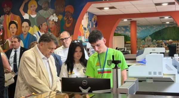 Над 2000 училища у нас вече имат STEM центрове Над 2000 училища у нас вече имат STEM центрове