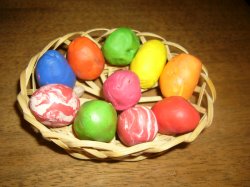 Великденски яйца от пластилин