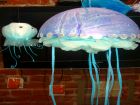 Медуза - направена от стириопор, хартиени ленти и...